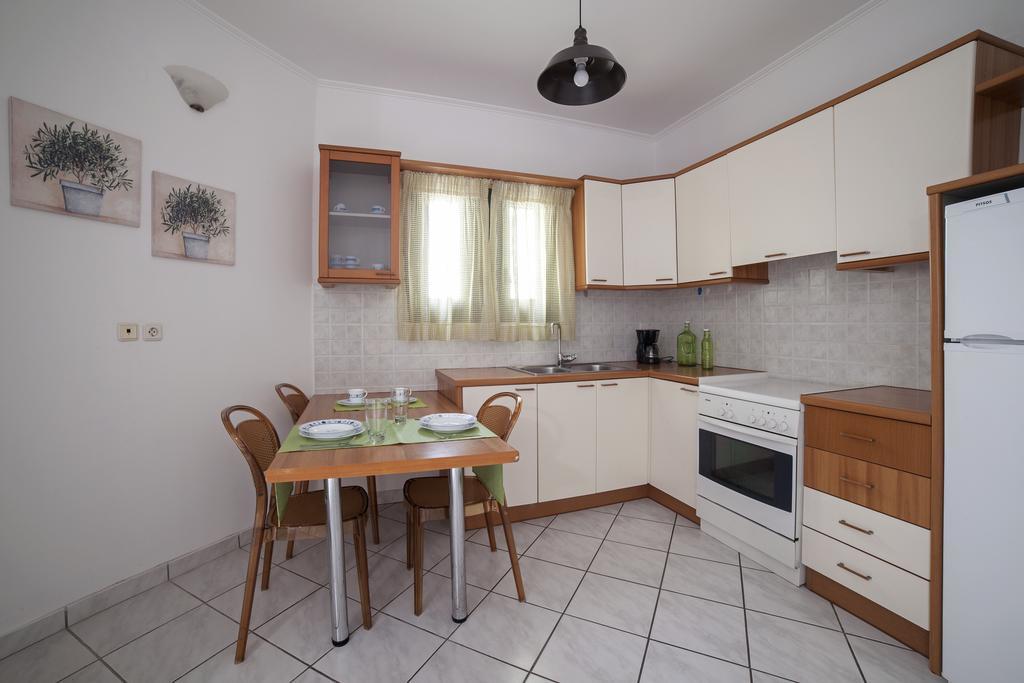 סיטייה Minos Apartments & Studios חדר תמונה