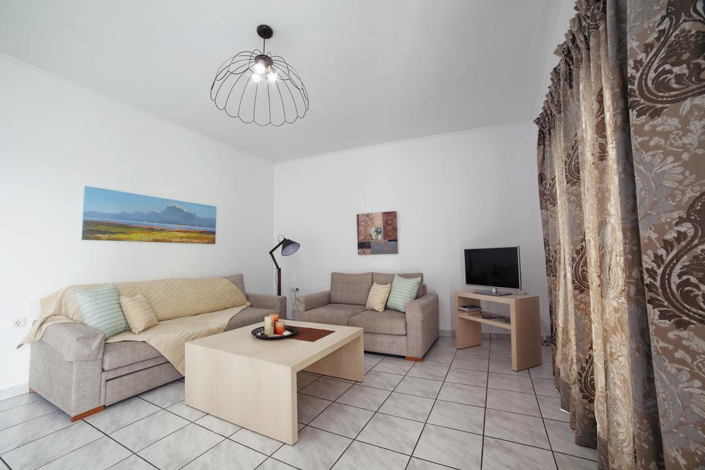 סיטייה Minos Apartments & Studios חדר תמונה
