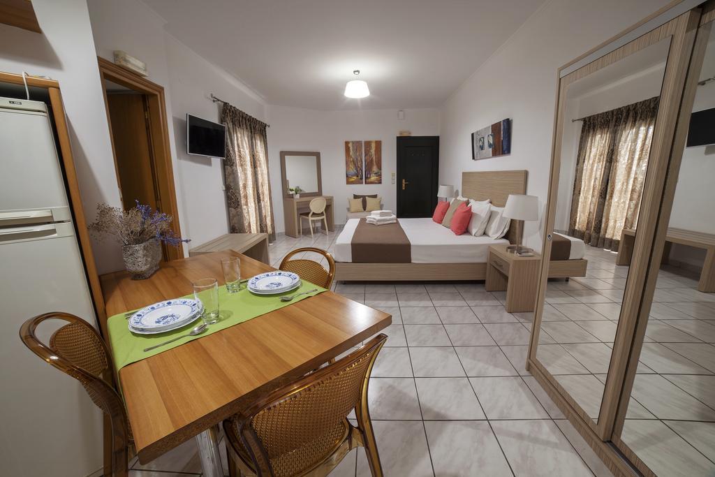 סיטייה Minos Apartments & Studios חדר תמונה